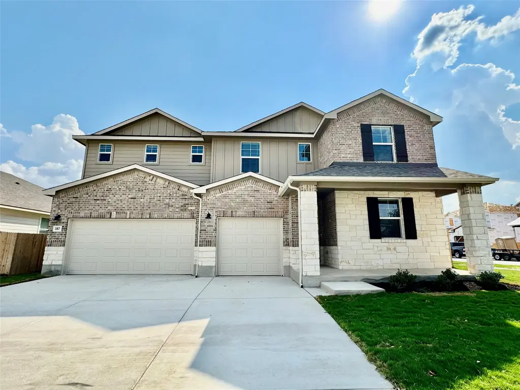 587 Banff Dr, Kyle