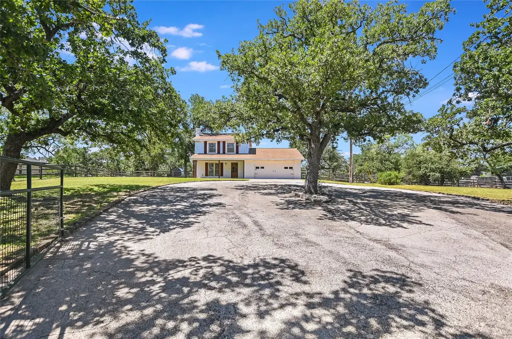 3112 Oak Ridge Dr, Horseshoe Bay
