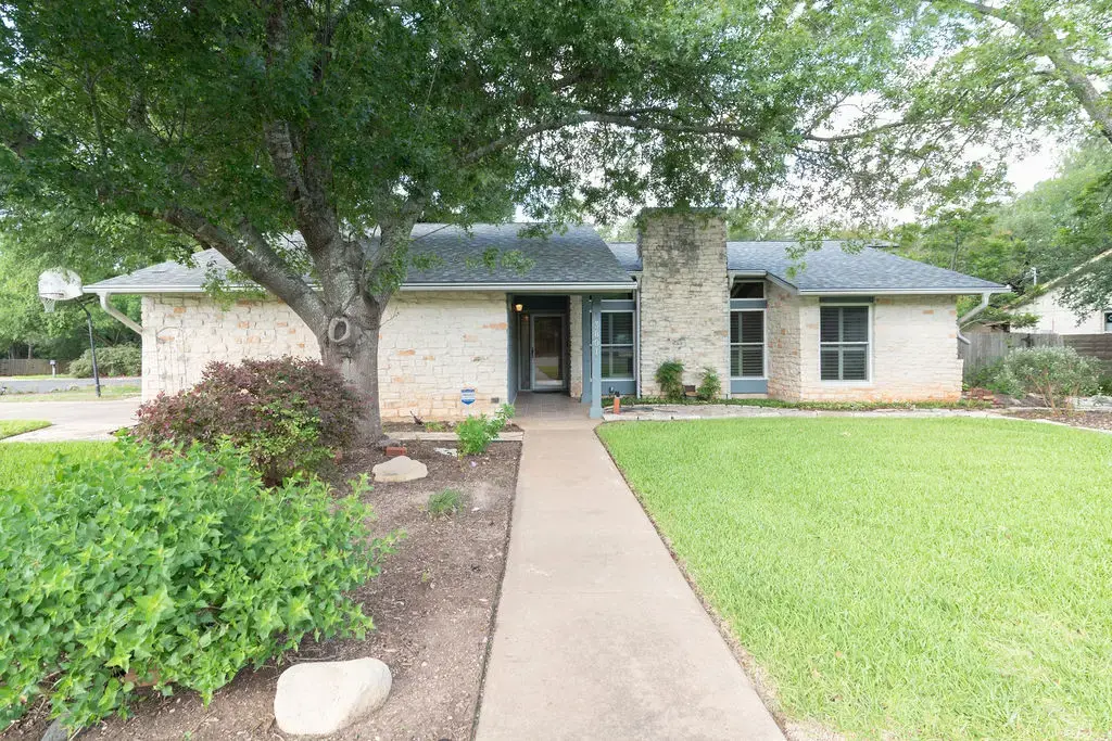 3801 Oak Creek Dr, Austin
