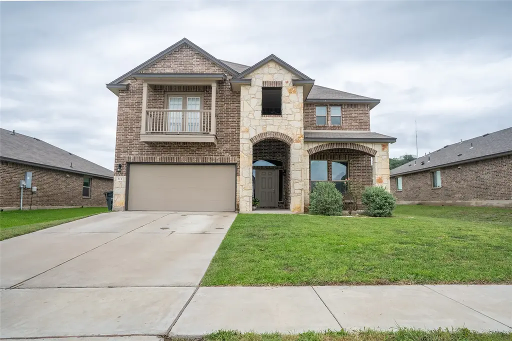 311 Danielle Dr, Killeen