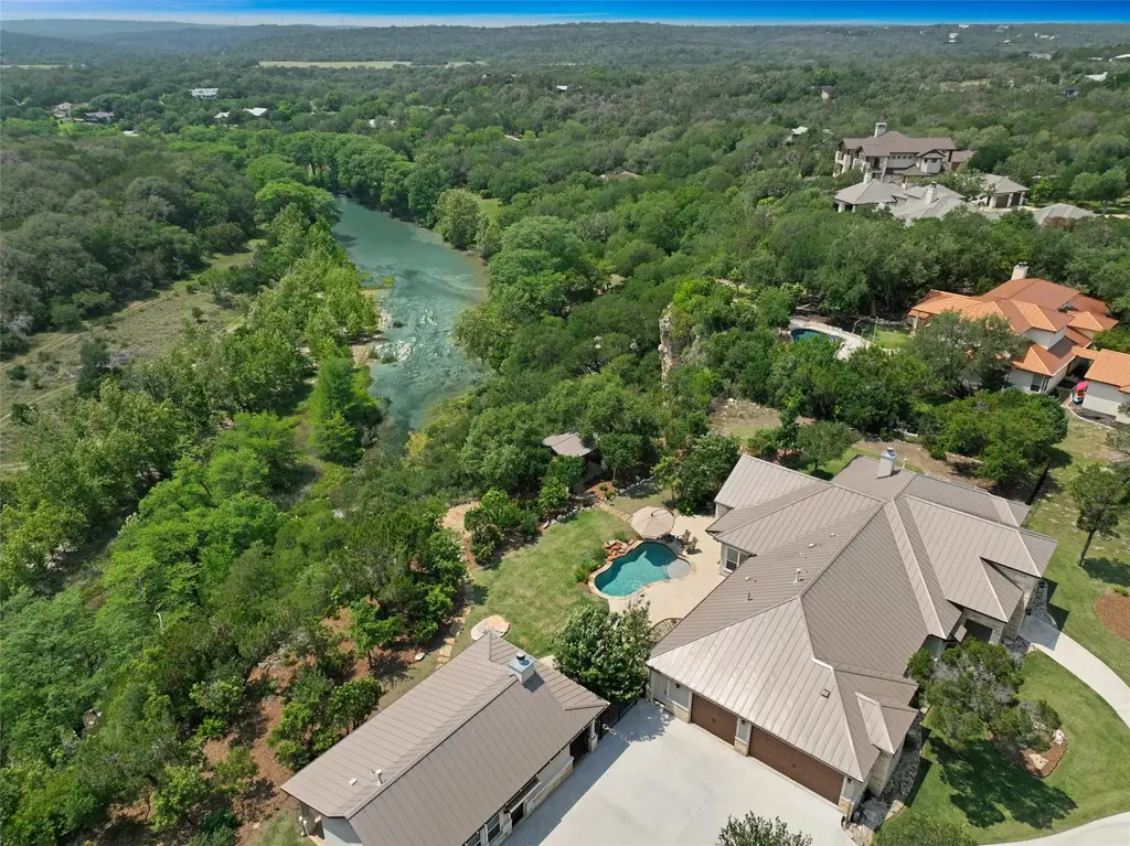 858 Riverforest Dr, New Braunfels