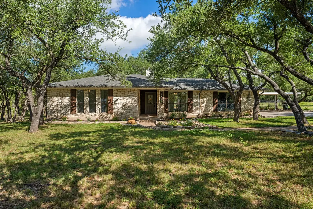 216 Country Rd, Georgetown