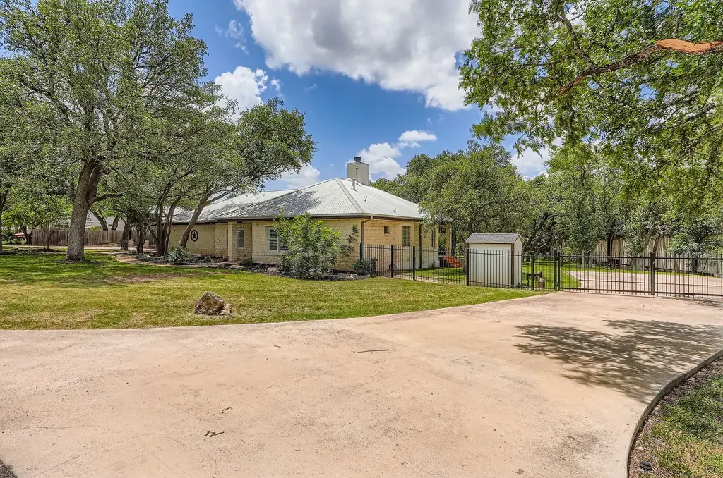 4 Longhorn Dr, Round Rock
