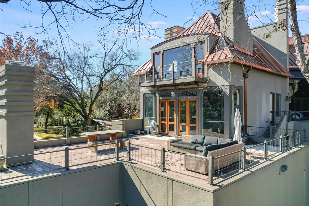 1111 W 12th St 118, Austin