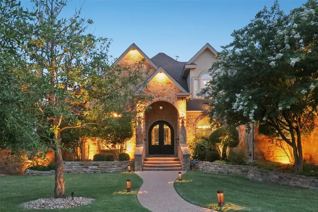 122 Silverstone Dr, Georgetown