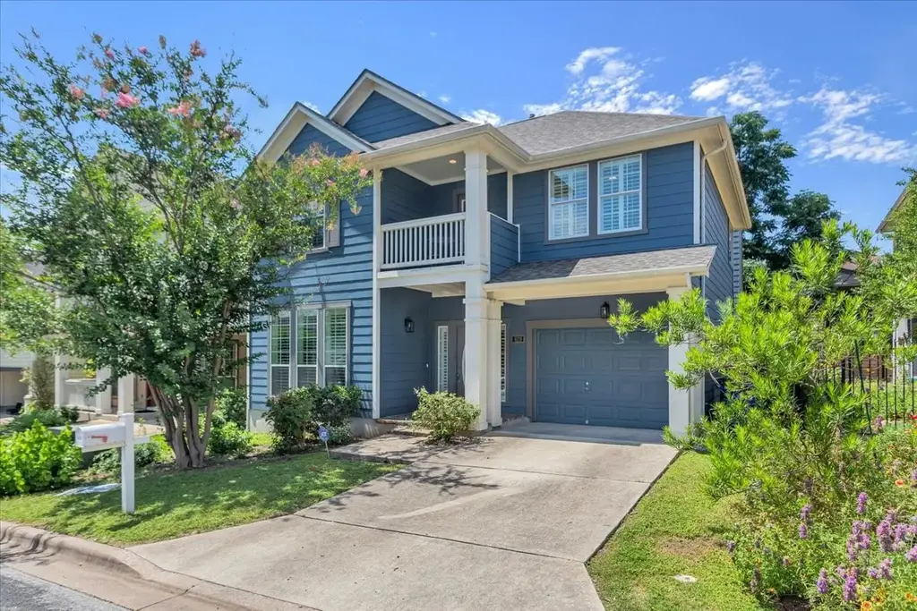629 Twelve Oaks Ln, Austin