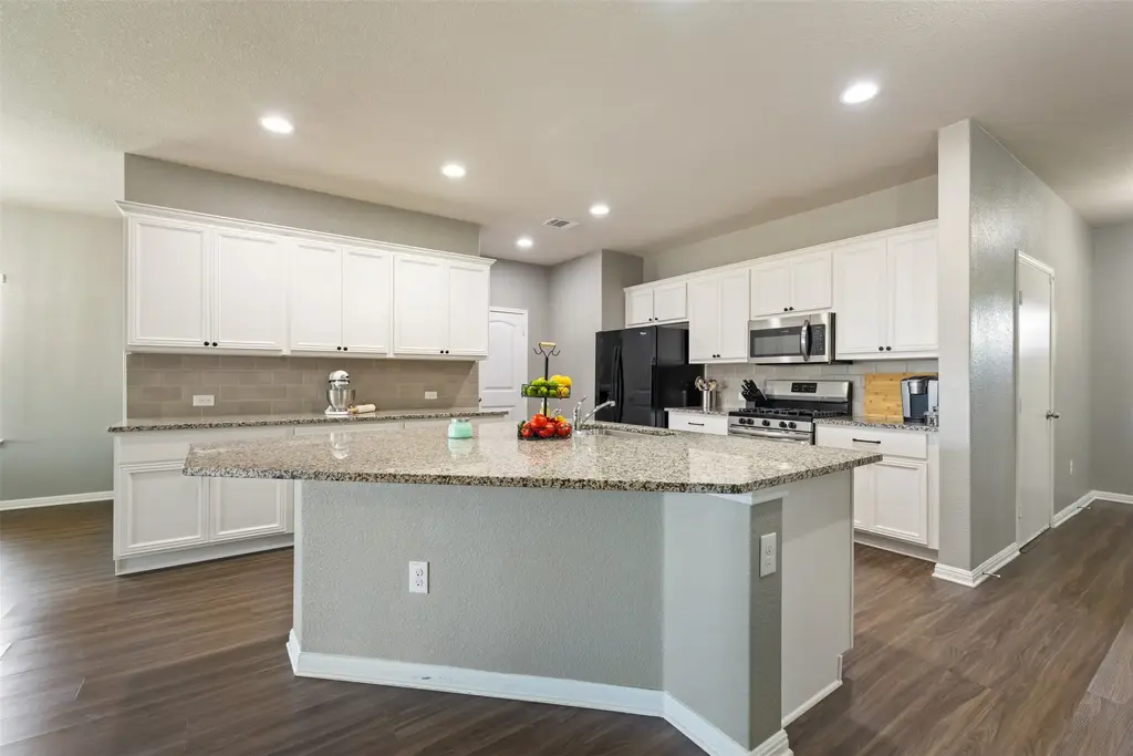 316 Shiner Ln, Georgetown