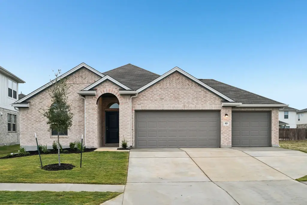 431 Dogvane Cir, Kyle