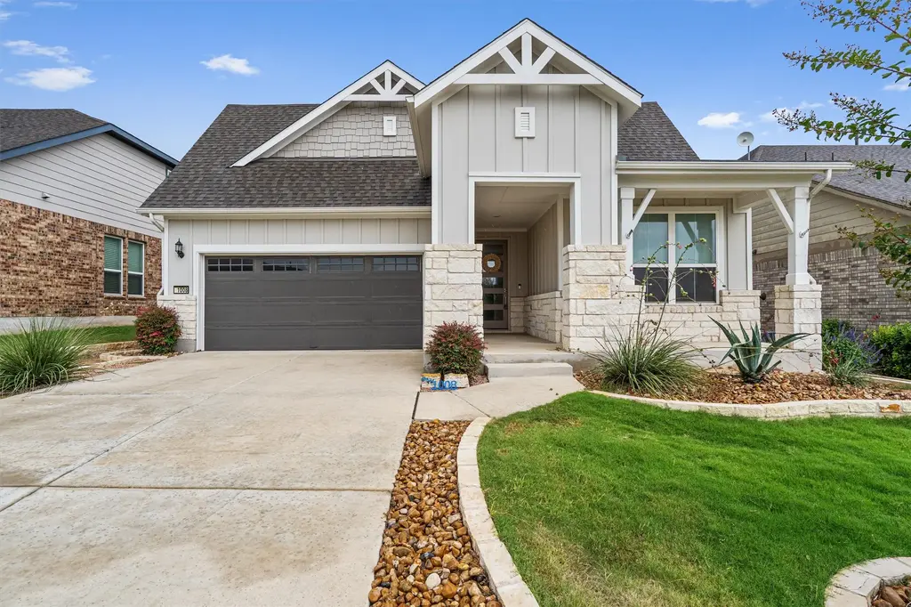 1008 Hanging Star Ln, Georgetown