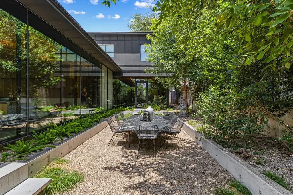 906 W 18th St, Austin