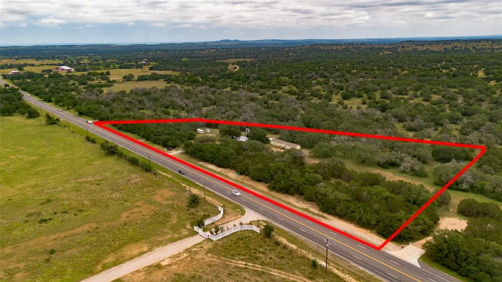 7824 N Us Highway 281, Johnson City