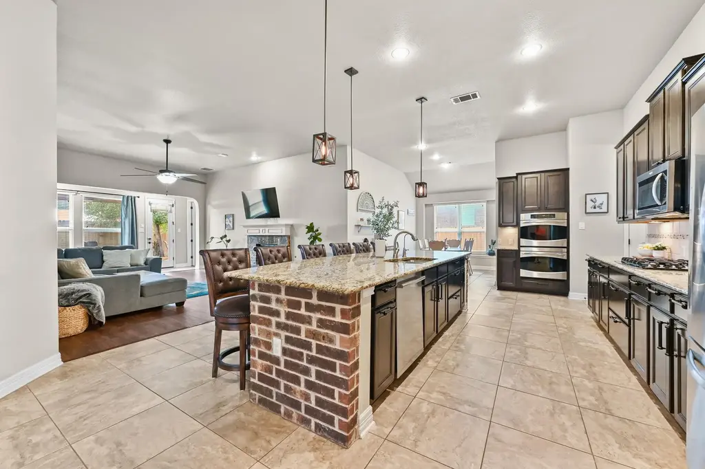 115 Treehaven Ct, Buda