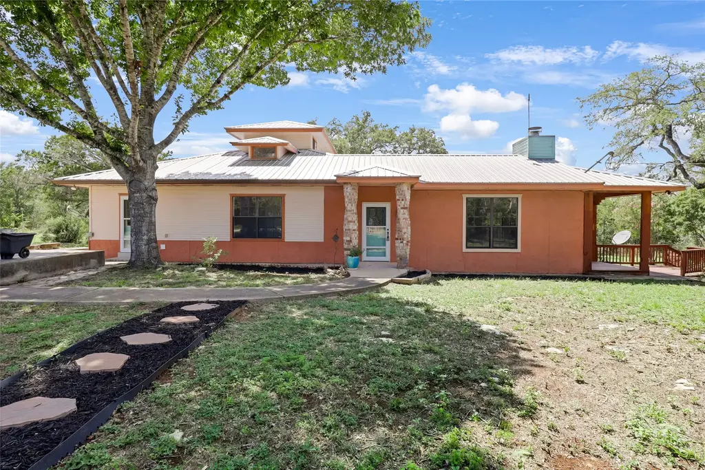 2211 Hilliard Rd, San Marcos