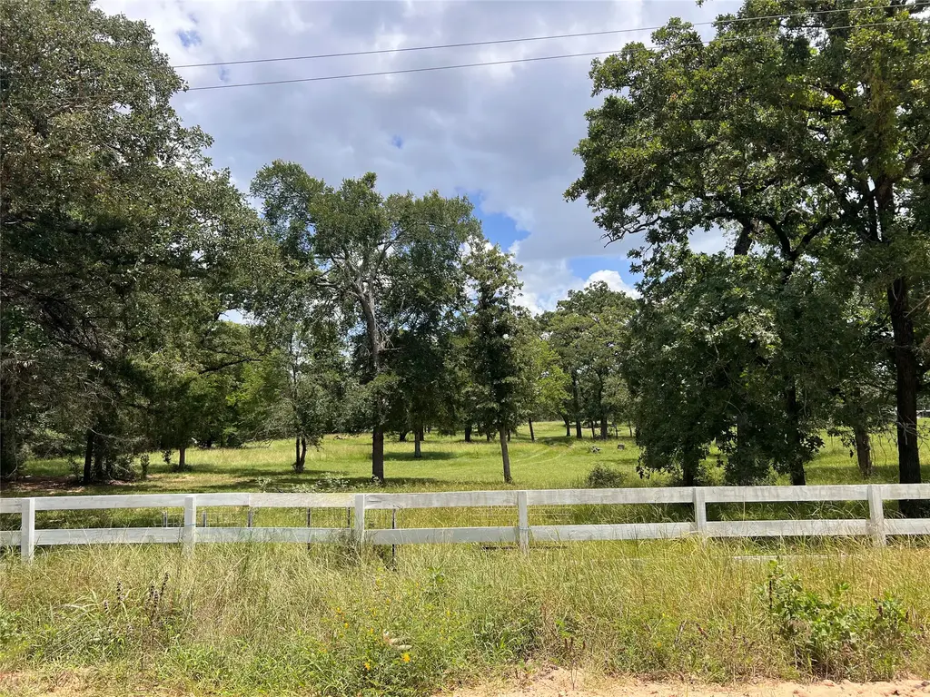2.938 Ac County Road 342, Milano