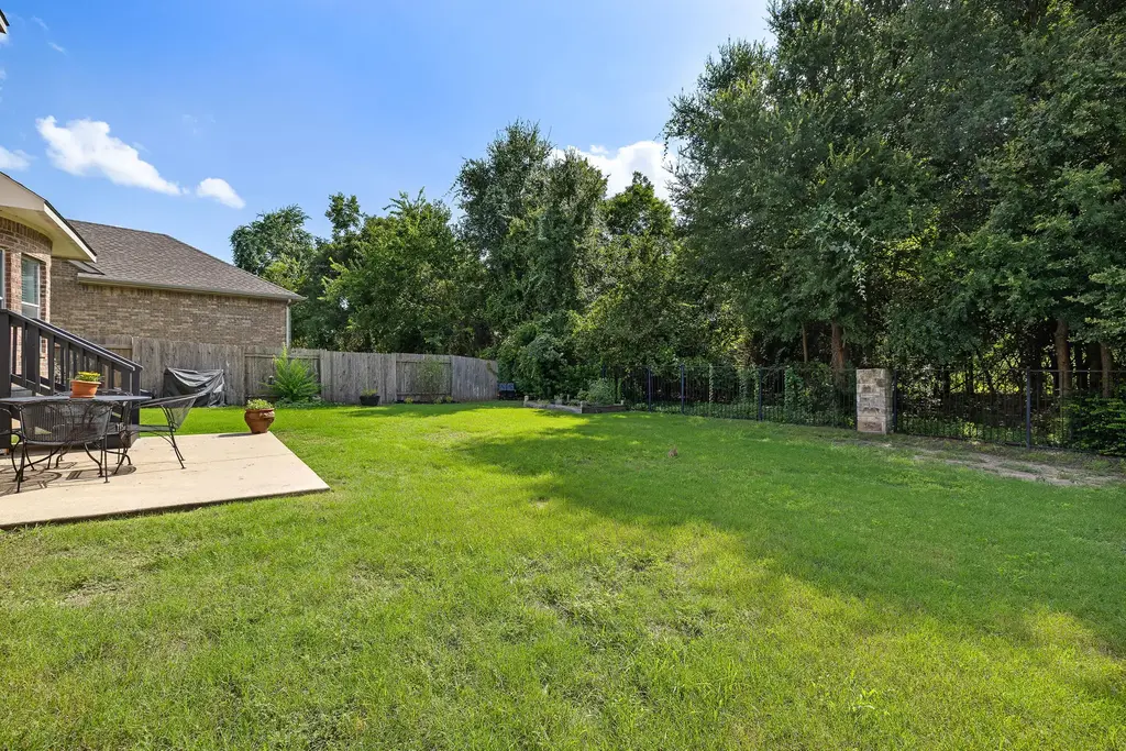 3922 Harvey Penick Dr, Round Rock