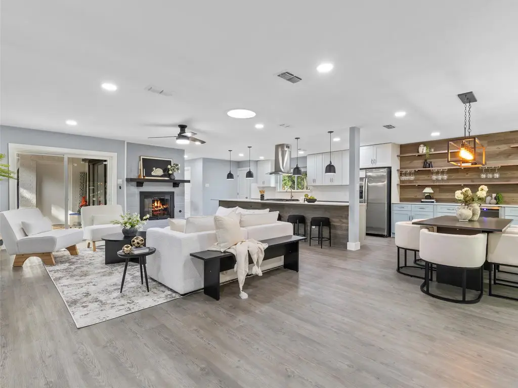 1310 Cardinal Hill Dr, Austin