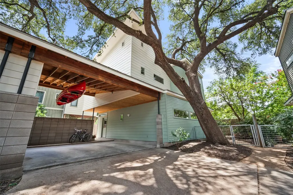 1411 E 2nd St B2, Austin