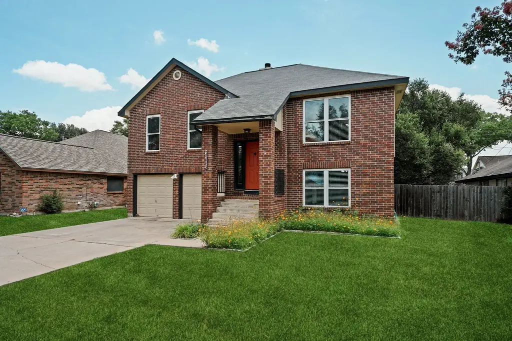 17005 Simsbrook Dr, Pflugerville