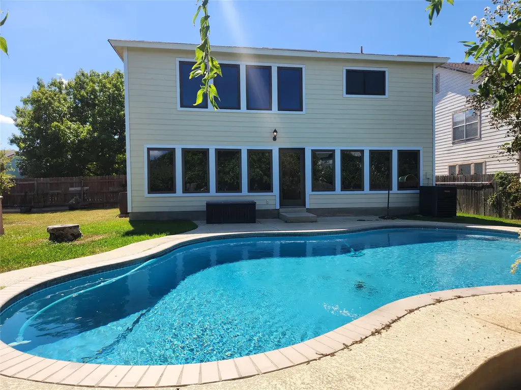 2229 Georgian Dr, Georgetown