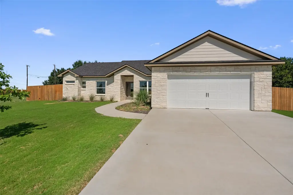 804 Gauge Rd, Thorndale
