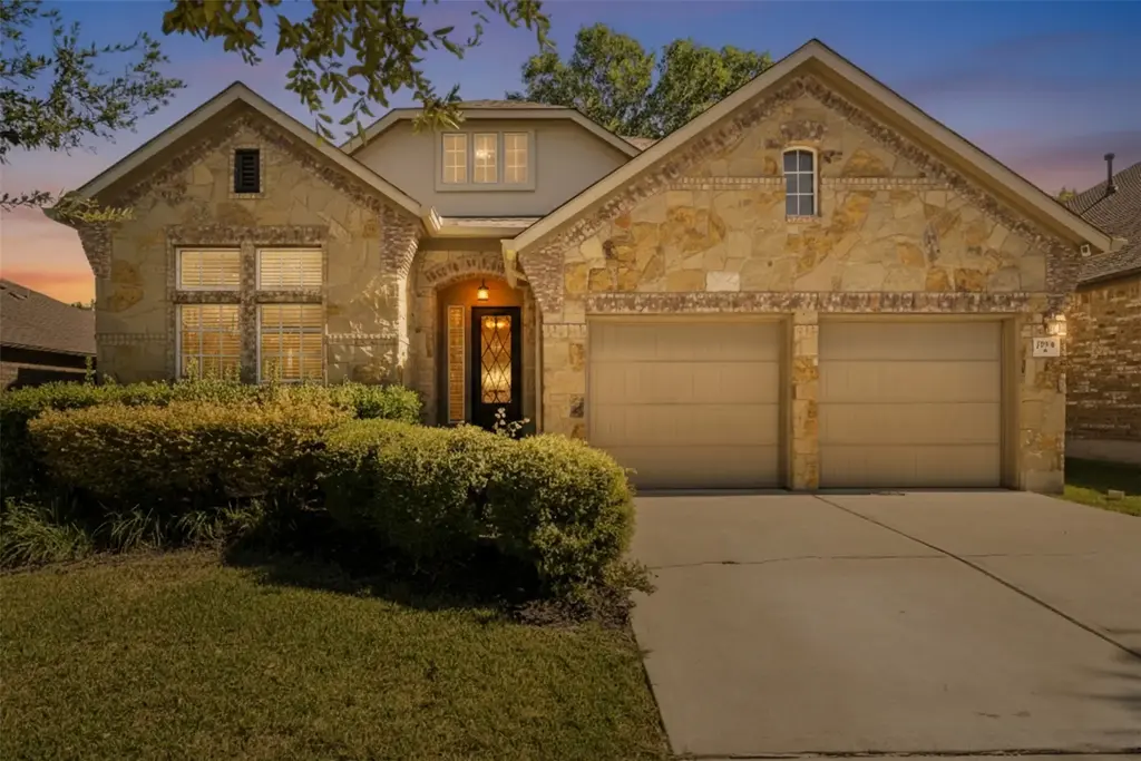 2538 Ravenwood Dr, Round Rock