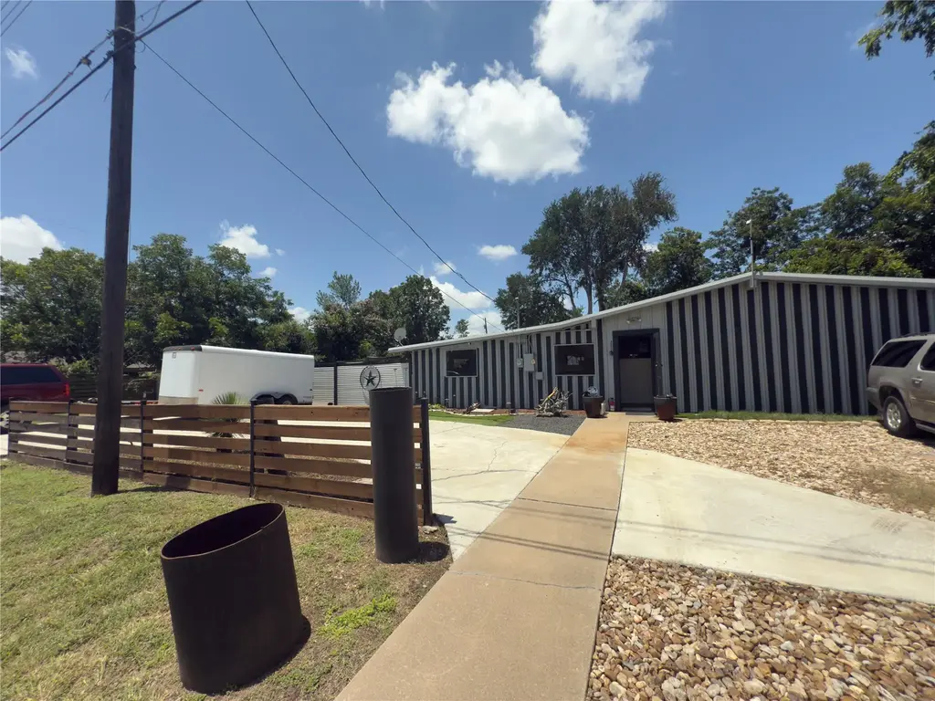 1609 Laurel St, Taylor