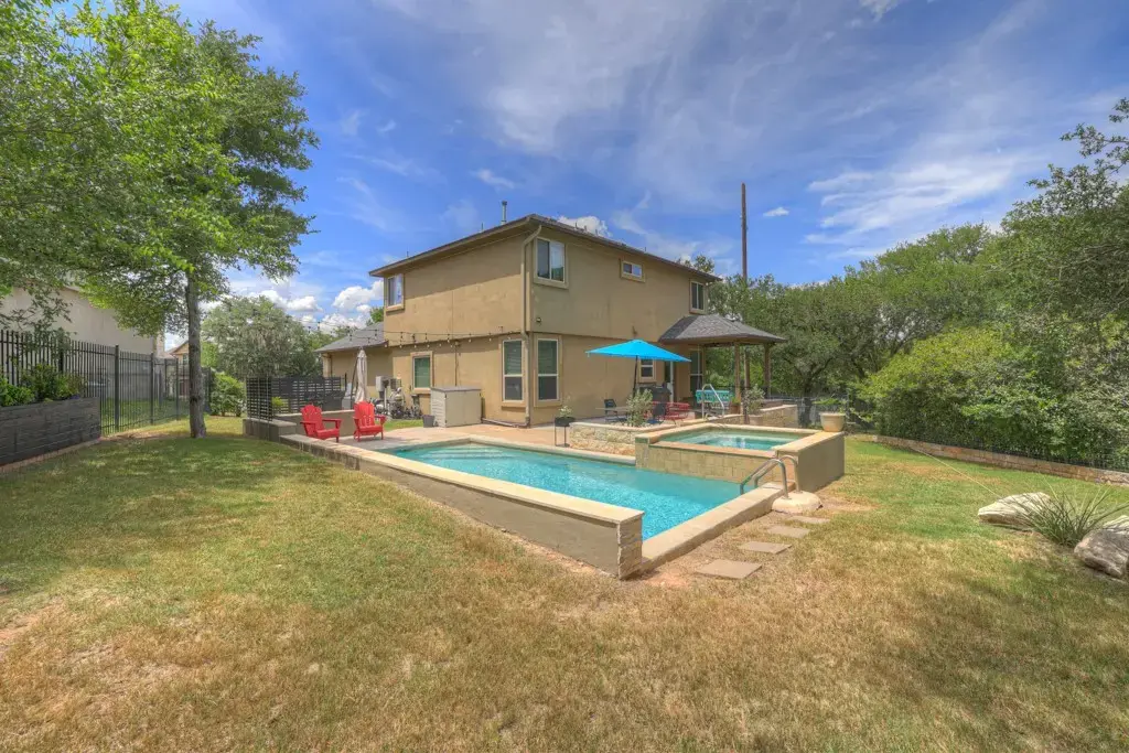303 Parkside Dr, San Marcos