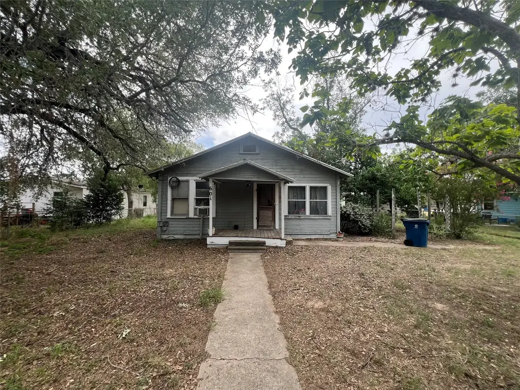601 N Reed St, Pleasanton