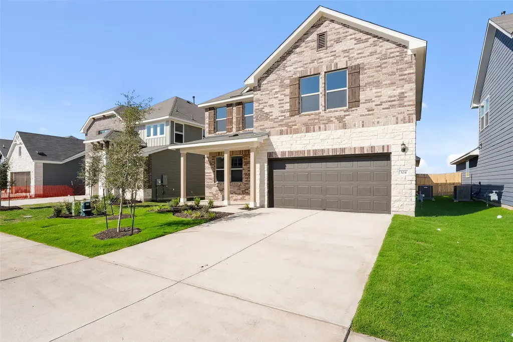 304 Willow Heights Dr, Hutto