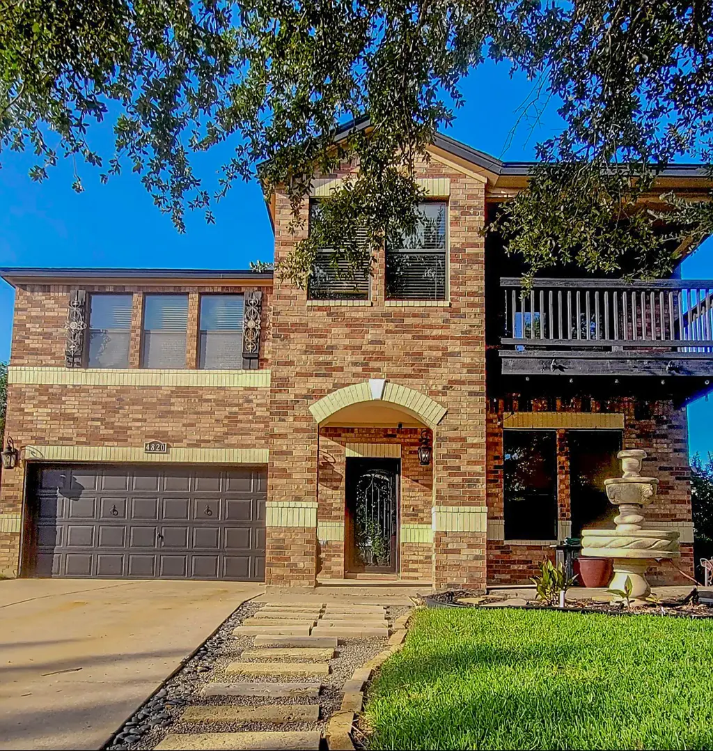 4820 Woodstock Dr, Georgetown