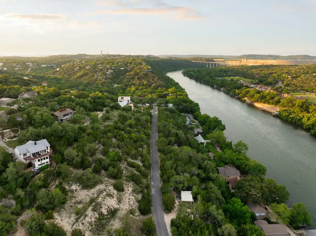 2400 Big Horn Dr, Austin