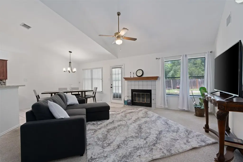 1632 Cattle Trl, Austin