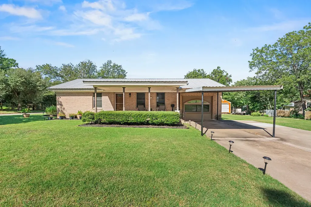 501 San Gabriel St, Rockdale