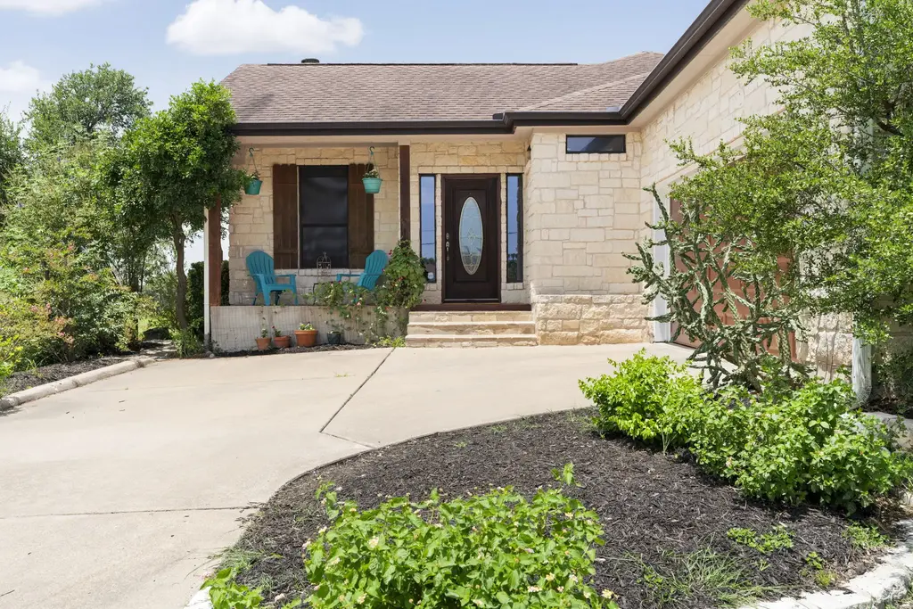 10105 Twin Lake Loop, Dripping Springs