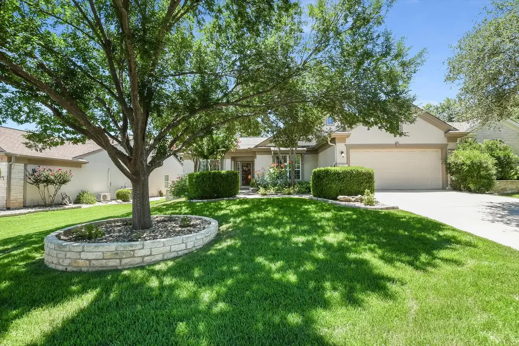 104 Nueces Trl, Georgetown