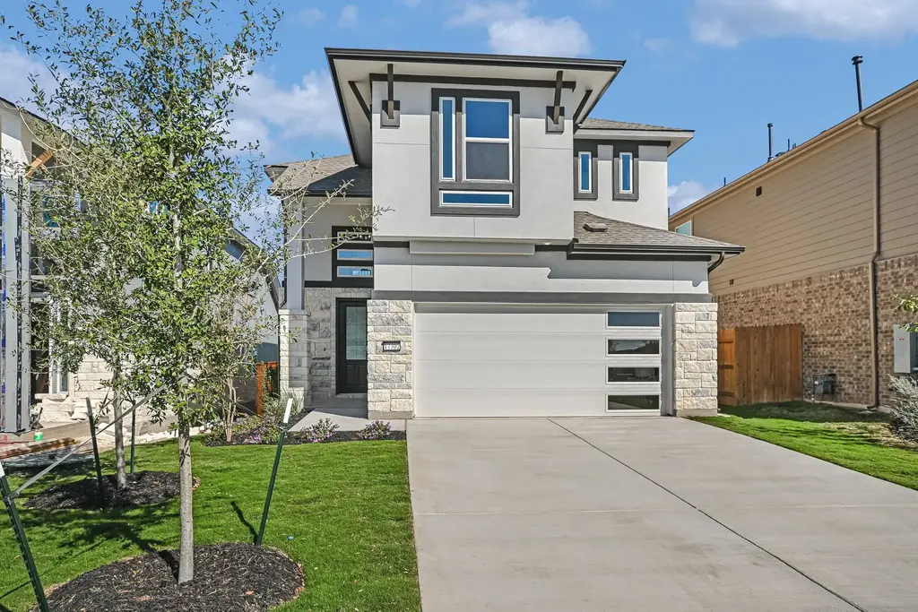 17302 Hattie Trce, Austin