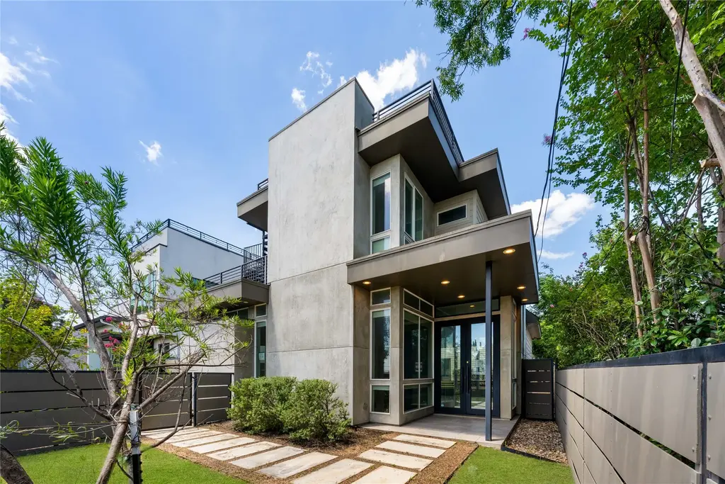 2004 E 8th St, Austin