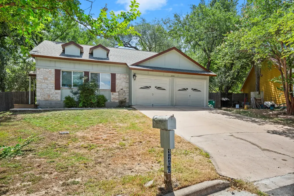 3200 China Grv, Austin