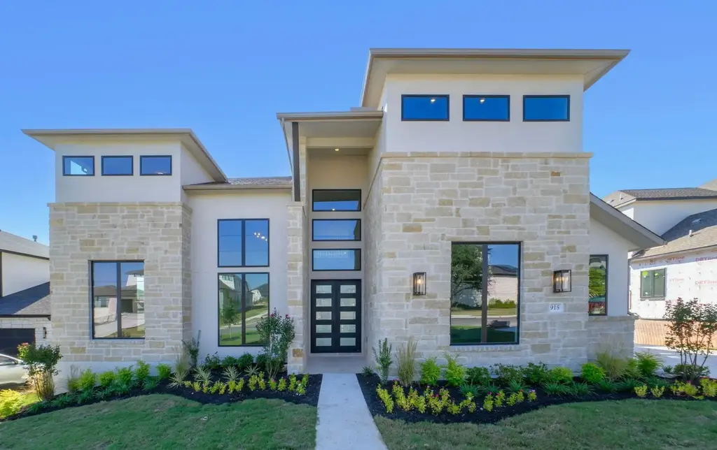 915 Tomichi Bnd, Lakeway