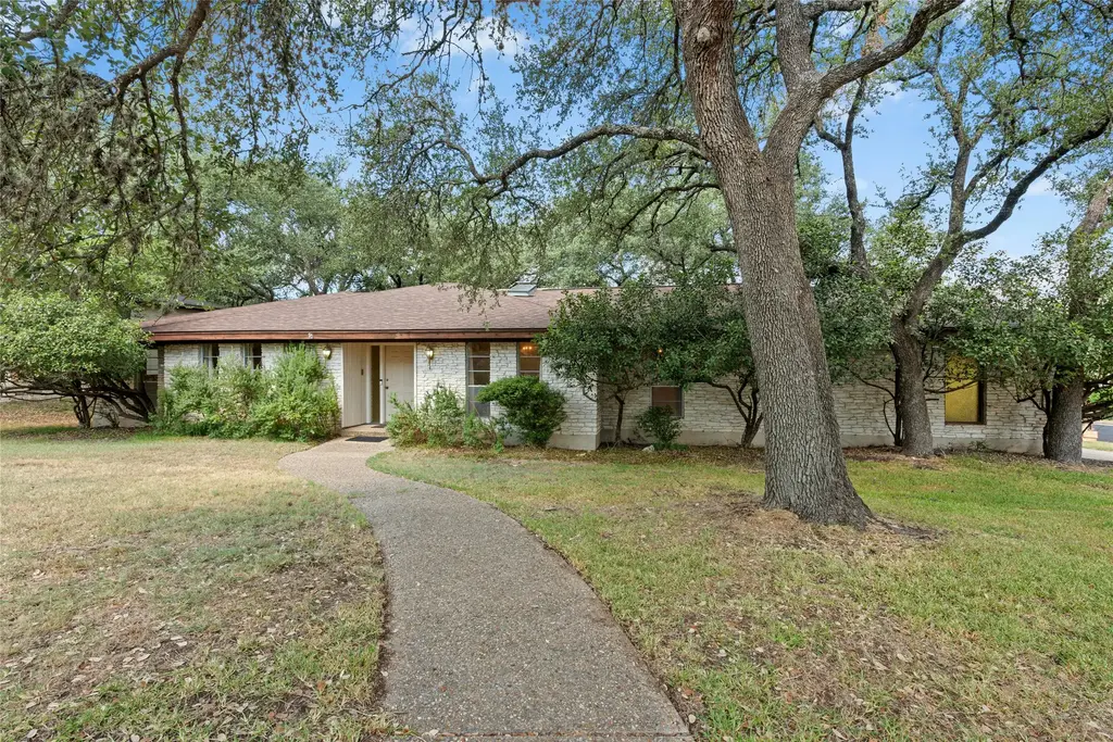 7706 West Rim Dr, Austin