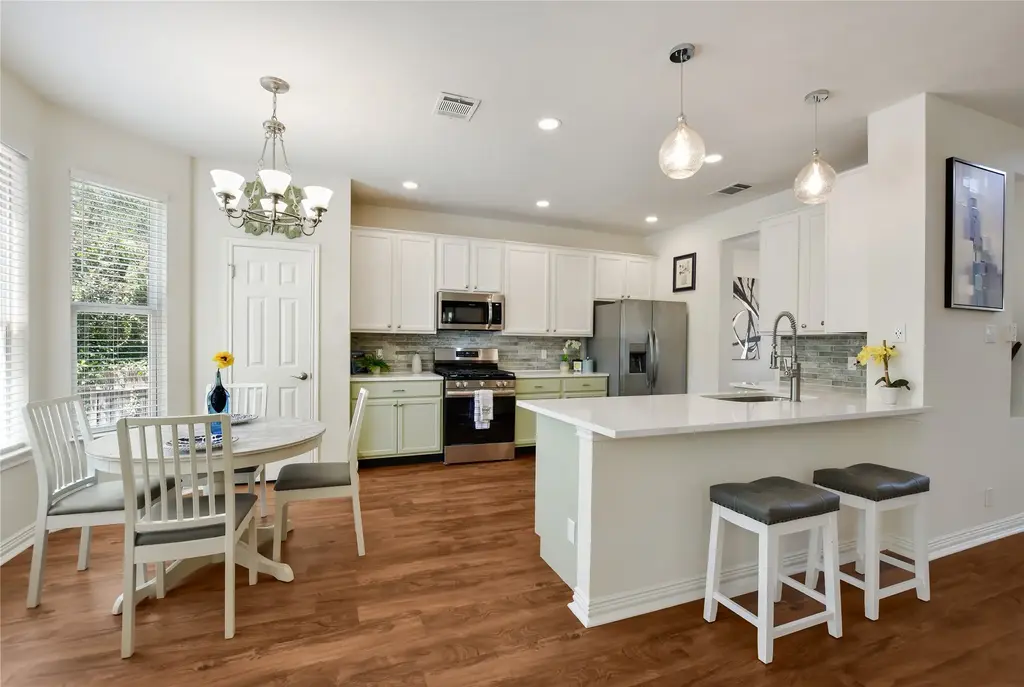1805 Azalea Dr, Cedar Park