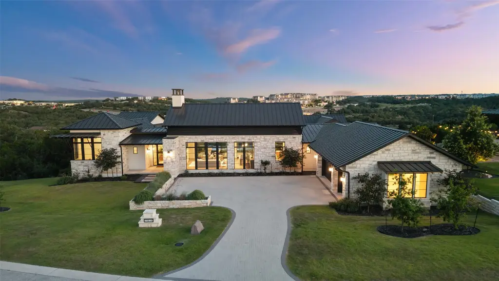 216 Duckhorn Pass, Austin