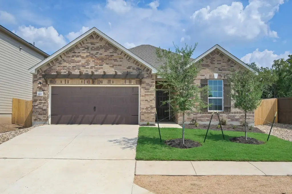 1512 Garlock Dr, Leander