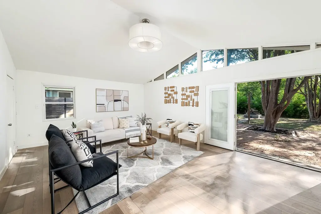 6017 Belfast Dr, Austin
