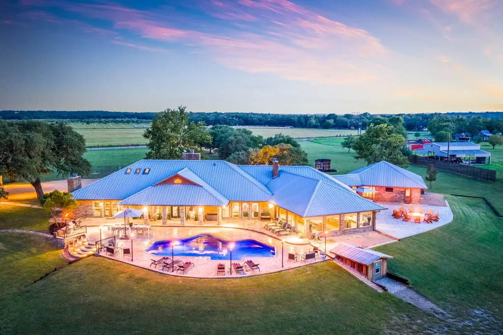 871 Chimney Valley Rd, Blanco