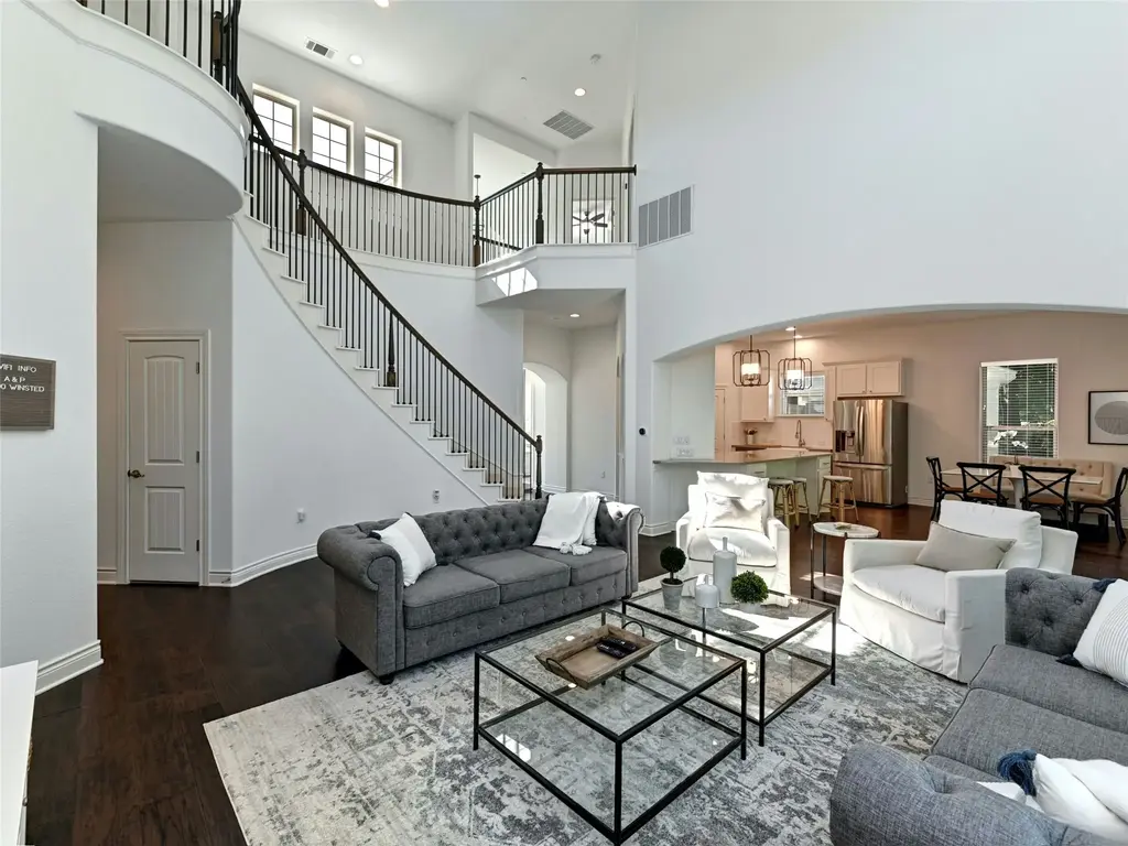 2400 Winsted Ln, Austin