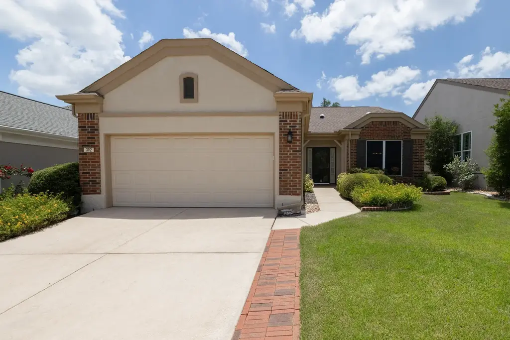 302 Rosecliff Dr, Georgetown