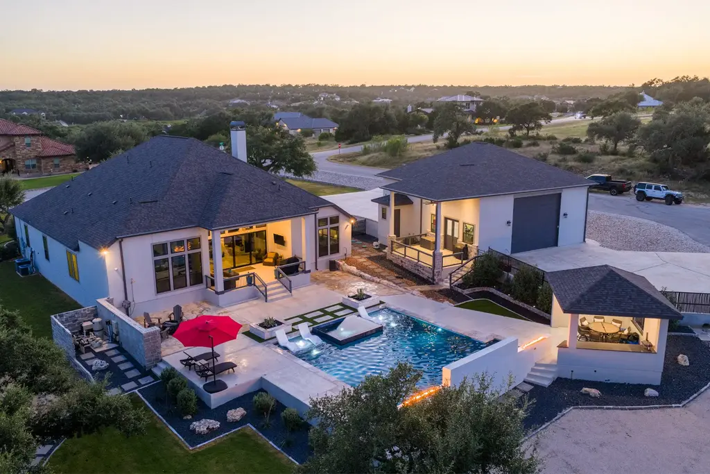 2038 Alsace, New Braunfels