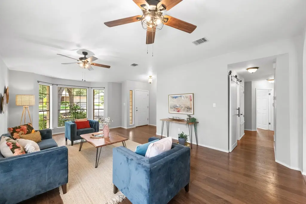 4620 Hoffman Dr, Austin