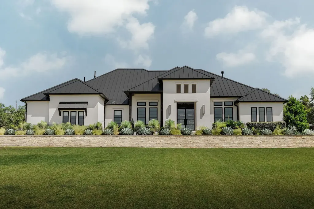 16724 Whispering Breeze Dr, Austin